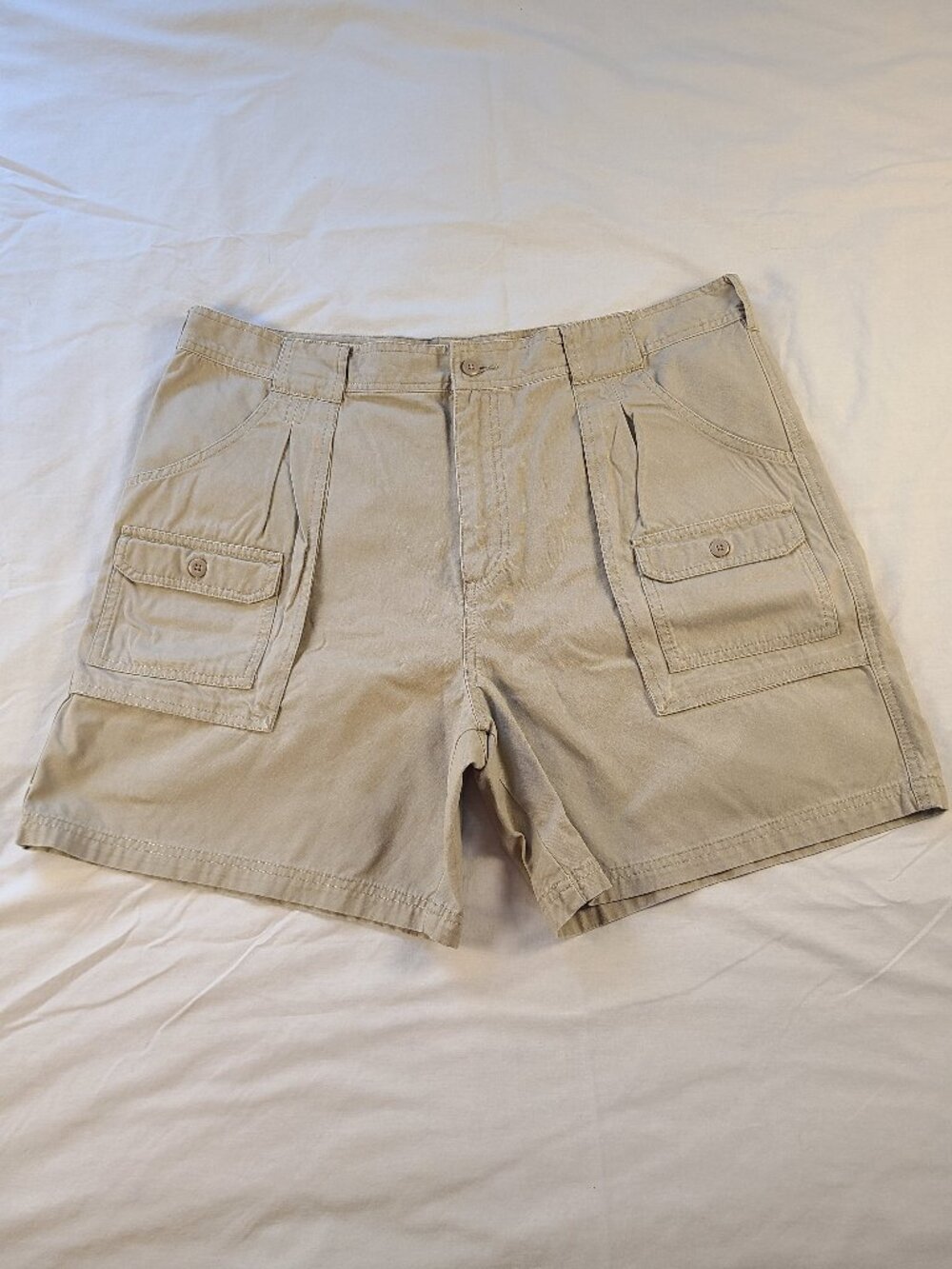 Cabela's Men's Shorts 40 Tan